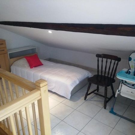 Appartement En Location Touristique Pour 4 Personnes Docelles Экстерьер фото